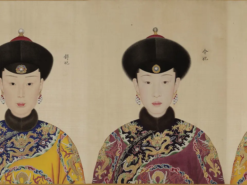 清代郎世宁《乾隆妃嫔肖像》全幅,绢本设色,约18世纪